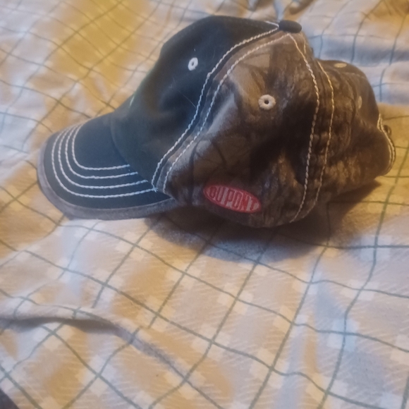 Hat - Picture 2 of 3